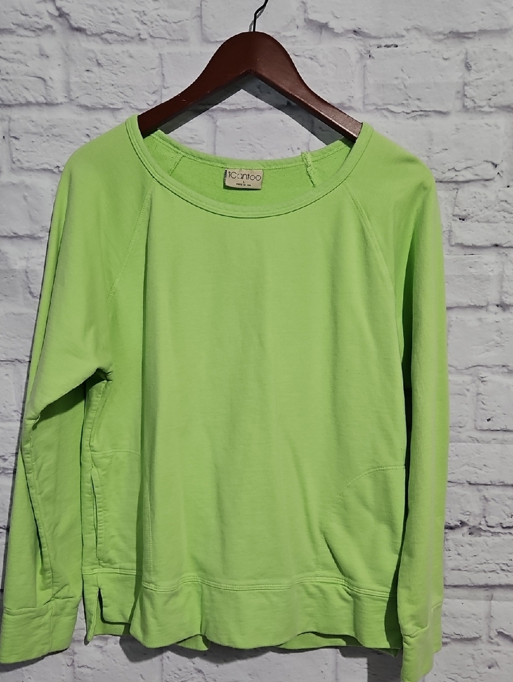 iCantoo Lime Crewneck Sweatshirt
